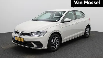 Grijs Gebruikt 2022 VW Polo Life Hatchback | € 18.900 (Eerlijke prijs)