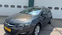 Grijs Gebruikt 2016 Opel Astra Edition Stationwagen | € 8.925 (Goede deal)