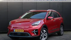 Rood Gebruikt 2021 Kia e-Niro 2 SUV | € 20.999 (Super prijs)