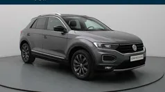 Grijs, metallic lak Gebruikt 2018 VW T-Roc Sport SUV | € 22.990 (Eerlijke prijs)