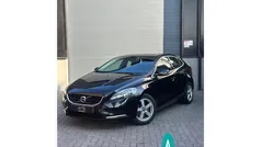 Gebruikt 2014 Volvo V40 Business Edition Stationwagen | € 6.499 (Eerlijke prijs)