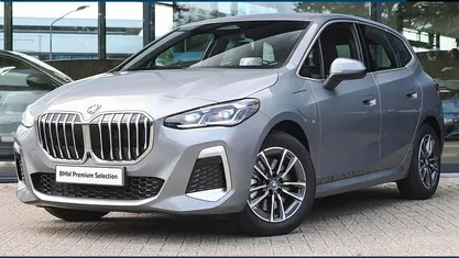 Gebruikt 2023 BMW 230 Executive Stationwagen | € 35.950 (Super prijs)