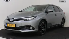 Gebruikt 2019 Toyota Auris Hybrid Stationwagen | € 19.950 (Eerlijke prijs)