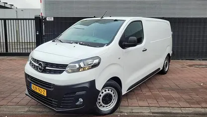 Occasion 2021 Opel Vivaro Edition MPV | € 13.900 (Eerlijke prijs)