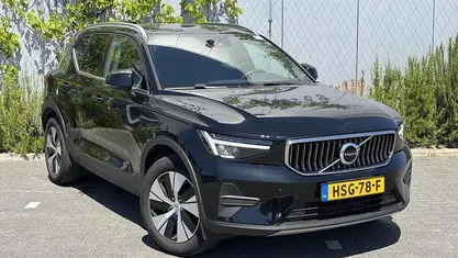 Zwart Gebruikt 2023 Volvo XC40 Inscription SUV | € 33.894 (Goede deal)