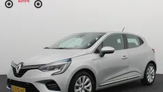 Grijs Gebruikt 2019 Renault Clio IV Intens Hatchback | € 12.183 (Eerlijke prijs)