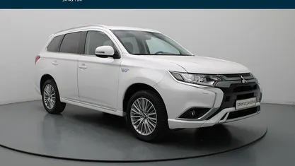 Occasion Mitsubishi Outlander Intense+ 224 PK (164 kW) 2021 SUV