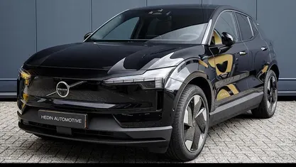 Zwart Gebruikt 2025 Volvo EX30 Ultra SUV | € 37.995 (Eerlijke prijs)