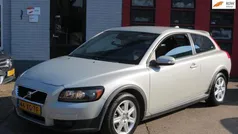 Wit, metallic lak Gebruikt 2007 Volvo C30 Momentum Hatchback | € 1.900 (Eerlijke prijs)