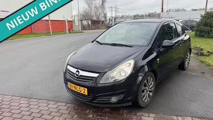 Occasion 2010 Opel Corsa Edition Hatchback | € 1.899 (Eerlijke prijs)