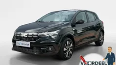 Gebruikt 2024 Dacia Sandero Expression Hatchback | € 16.940 (Eerlijke prijs)
