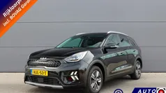 Zwart, metallic lak Gebruikt 2022 Kia Niro SUV | € 25.900 (Goede deal)