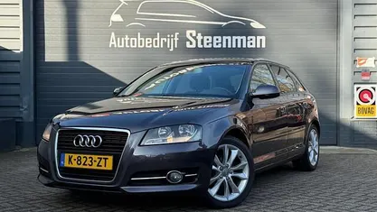 Grijs (metallic) Occasion 2011 Audi A3 Sportback Business Hatchback | € 5.950 (Eerlijke prijs)