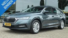 Grijs Gebruikt 2021 Skoda Octavia Business Line Stationwagen | € 17.950 (Eerlijke prijs)