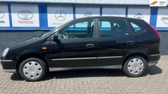 Zwart Gebruikt 2005 Nissan Almera Tino Visia MPV | € 1.750 (Eerlijke prijs)