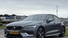 Grijs Gebruikt 2020 Volvo S60 Inscription Sedan | € 24.900 (Eerlijke prijs)