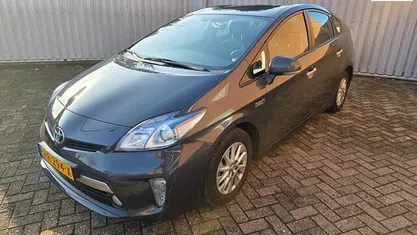 Occasion 2015 Toyota Prius Hatchback | € 10.499 (Eerlijke prijs)