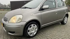 Grijs Gebruikt 2004 Toyota Yaris Sol Hatchback | € 3.249 (Eerlijke prijs)