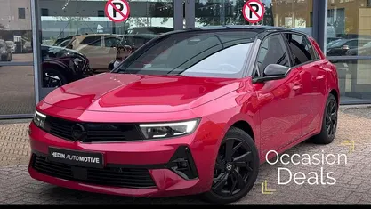 Rood Gebruikt 2023 Opel Astra Hatchback | € 26.745 (Eerlijke prijs)
