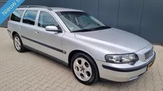 Grijs Gebruikt 2004 Volvo V70 Comfort Stationwagen | € 3.499 (Eerlijke prijs)