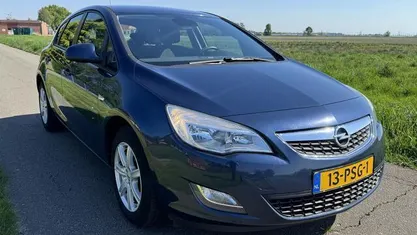 Occasion Opel Astra Edition 116 PK (85 kW) 2011 Hatchback