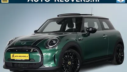 Groen Occasion 2023 Mini Cooper Hatchback | € 24.900 (Eerlijke prijs)