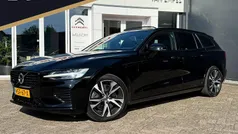 Zwart Gebruikt 2021 Volvo V60 R-Design Stationwagen | € 35.900 (Eerlijke prijs)