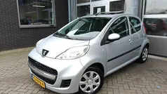 Grijs Gebruikt 2009 Peugeot 107 Hatchback | € 2.750 (Eerlijke prijs)