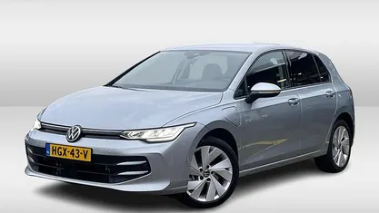 Gebruikt 2025 VW Golf VIII Edition Hatchback | € 31.950 (Eerlijke prijs)
