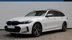 Gebruikt 2025 BMW 330e Executive Stationwagen | € 53.750 (Super prijs)