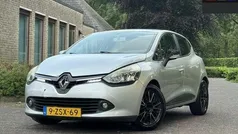 Grijs Gebruikt 2013 Renault Clio IV Expression Hatchback | € 3.499 (Eerlijke prijs)