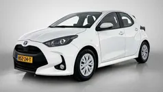 Wit Gebruikt 2024 Toyota Yaris Hybrid Active Hatchback | € 23.445 (Eerlijke prijs)