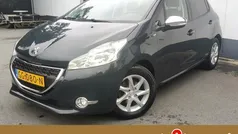 Grijs Gebruikt 2015 Peugeot 208 Style Hatchback | € 6.900 (Eerlijke prijs)