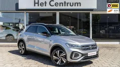 Grijs, metallic lak Gebruikt 2022 VW T-Roc R-line SUV | € 30.995 (Eerlijke prijs)