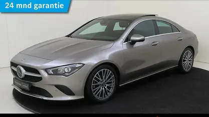 Grijs Gebruikt 2020 Mercedes CLA200 Business Sedan | € 30.945 (Eerlijke prijs)