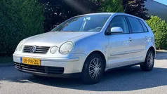 Grijs Gebruikt 2004 VW Polo Hatchback | € 2.250 (Eerlijke prijs)