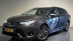 Grijs Gebruikt 2018 Toyota Avensis Stationwagen | € 19.950 (Eerlijke prijs)