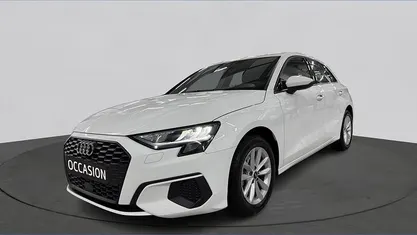 Wit Gebruikt 2023 Audi A3 Sportback Proline Hatchback | € 27.500 (Eerlijke prijs)