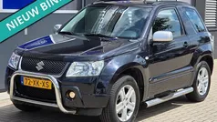 Zwart Gebruikt 2007 Suzuki Grand Vitara Exclusive SUV | € 5.850 (Eerlijke prijs)
