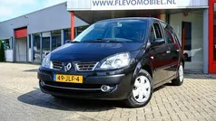 Zwart Gebruikt 2009 Renault Scénic III Business MPV | € 3.750 (Eerlijke prijs)