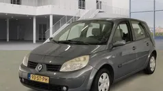 Grijs Gebruikt 2006 Renault Scénic II Expression MPV | € 1.695 (Eerlijke prijs)
