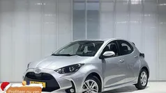 Grijs Gebruikt 2024 Toyota Yaris Hybrid Active Hatchback | € 24.249 (Eerlijke prijs)