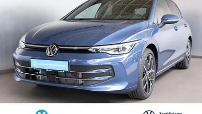 Gebruikt 2024 VW Golf VIII Style Hatchback | € 34.886 (Eerlijke prijs)