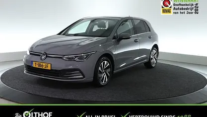 Gebruikt 2023 VW Golf VIII Style Hatchback | € 29.950 (Eerlijke prijs)