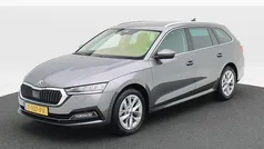 Gebruikt 2023 Skoda Octavia Business Line Stationwagen | € 25.850 (Eerlijke prijs)