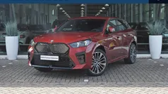 Fire rot Gebruikt 2024 BMW iX2 M Sport SUV | € 44.950 (Eerlijke prijs)