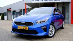 Blauw Gebruikt 2019 Kia Ceed Hatchback | € 14.750 (Eerlijke prijs)