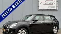 Zwart, metallic lak Gebruikt 2018 Mini Cooper Clubman Business Stationwagen | € 16.495 (Eerlijke prijs)