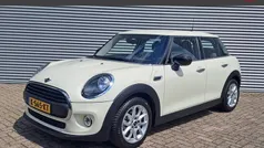 Wit Gebruikt 2021 Mini Cooper Business Hatchback | € 20.995 (Eerlijke prijs)