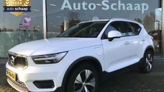 Wit Gebruikt 2020 Volvo XC40 Momentum SUV | € 26.900 (Eerlijke prijs)